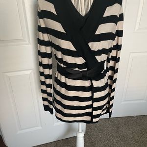 Comfortable two tone cardigan